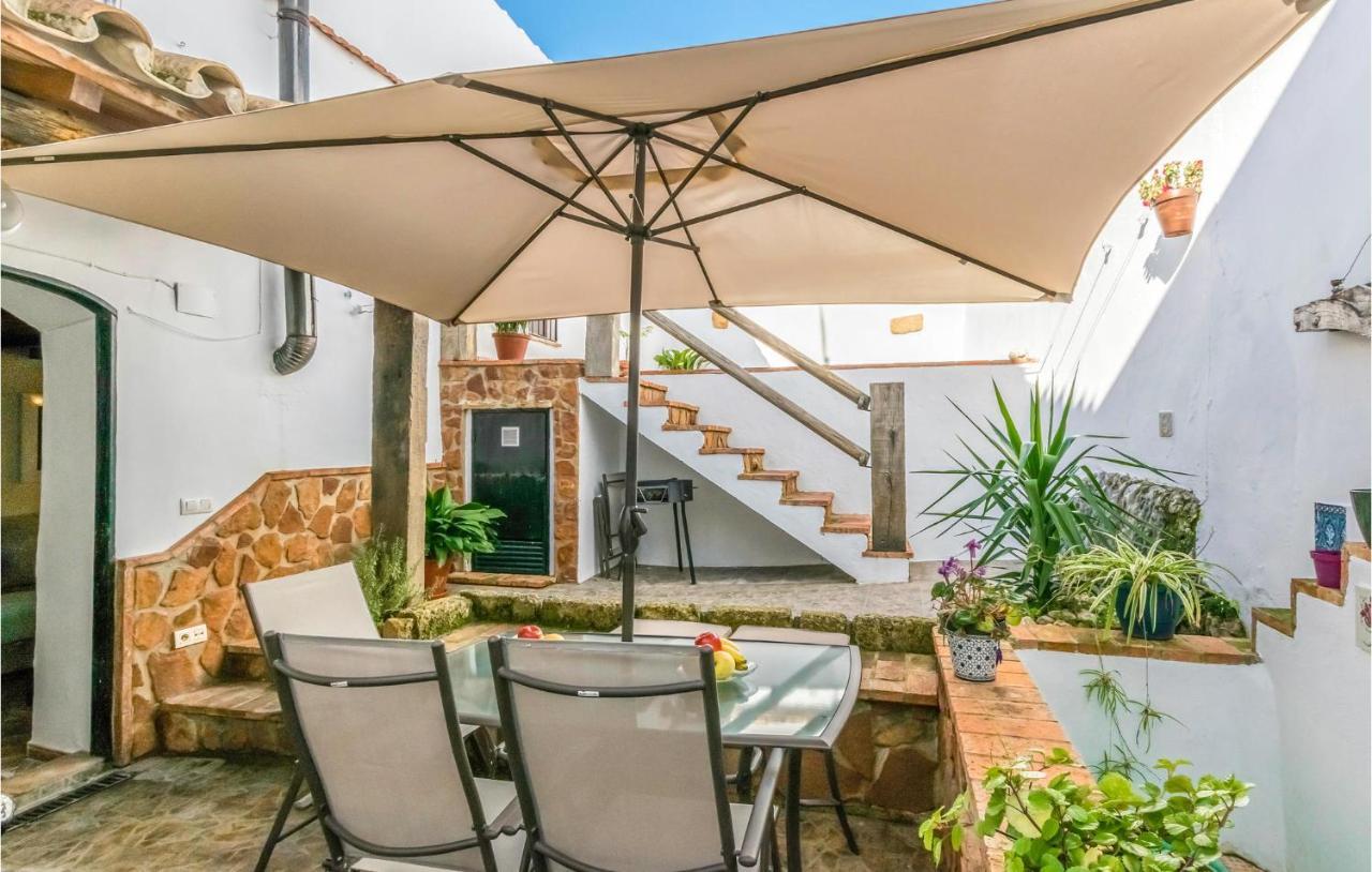 Pet Friendly Home In Hornachuelos With Kitchen Exterior foto