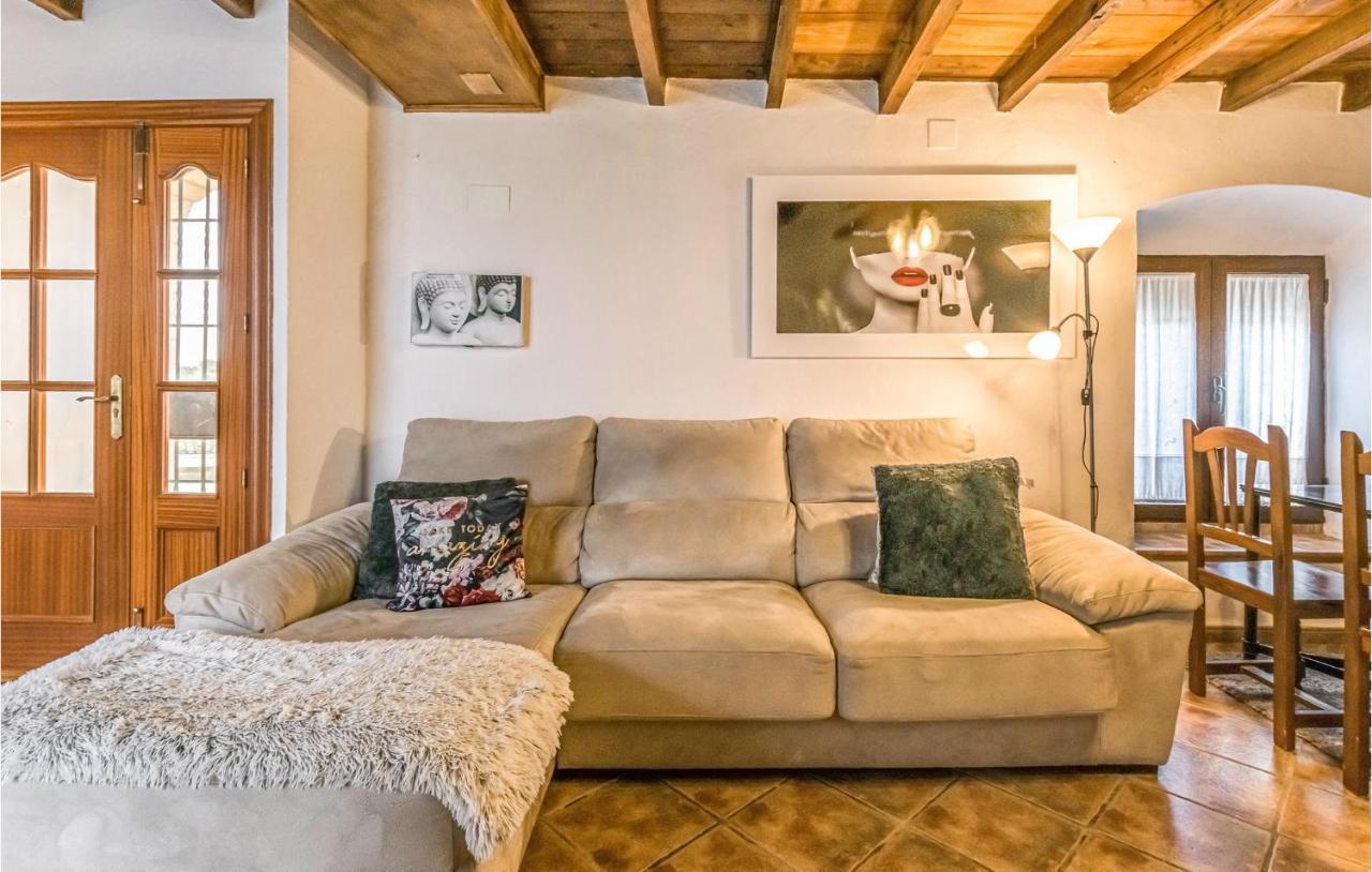 Pet Friendly Home In Hornachuelos With Kitchen Exterior foto